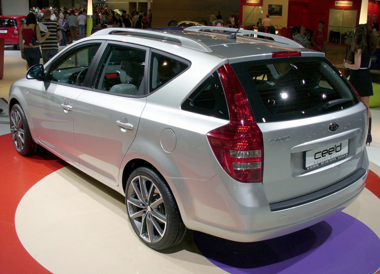 1719_kia_ceed_sw.jpg